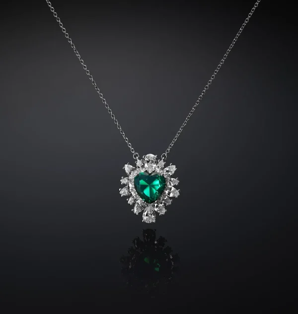 Chiara Ferragni Brand EMERALD HEART PENDANT NECKLACE | Necklaces