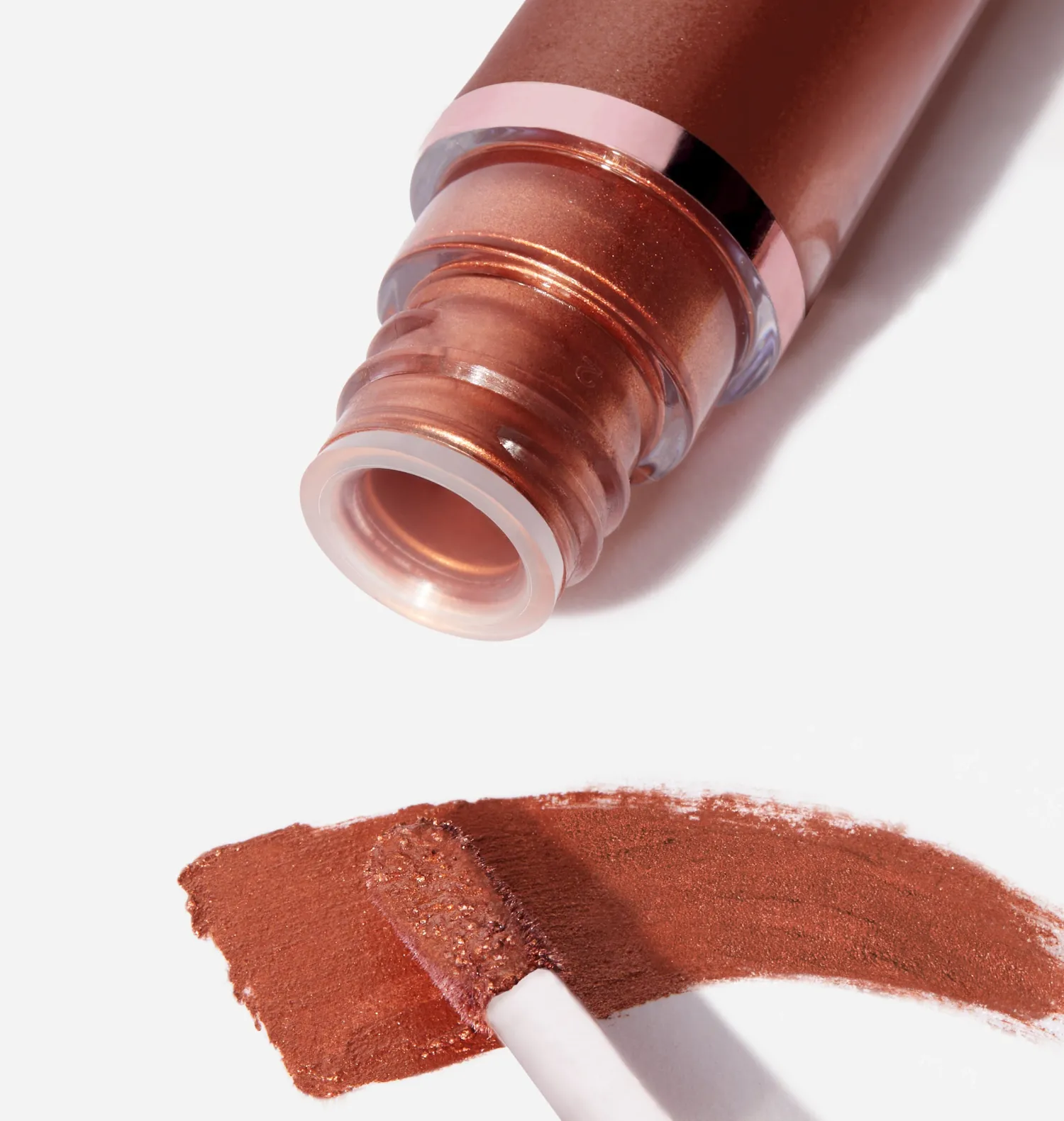 liquid_eyeshadow__flirty_glance__2-4.webp Chiara Ferragni Brand LIQUID EYESHADOW - FLIRTY GLANCE 05 | Eyes